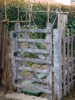 /album/living-wood/lorto-della-mela-2-giugno-2013-jpg/